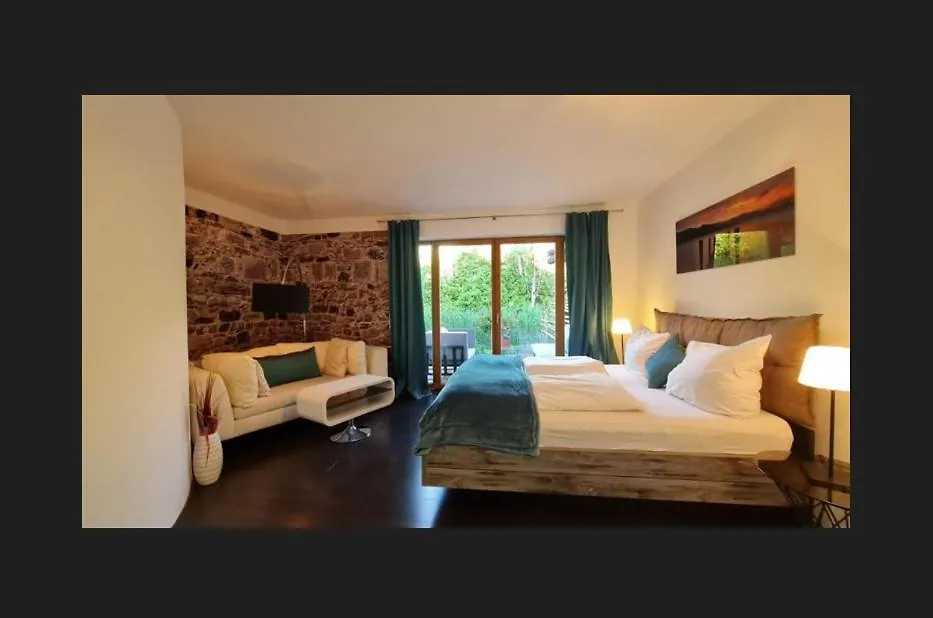 公寓 Design Ferienwohnung 2. Reihe Woerthsee Mit Garten Und Grosser Terrasse 阿默湖畔因宁 德国